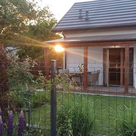 Piekne Zielone Villa Zator Bagian luar foto